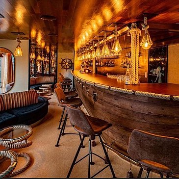 Bar Hotelschiff Prinses Juliana