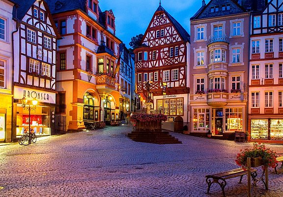 Marktplatz im Abendlicht