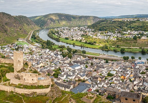 Panorama über Kobern-Gondorf und die Niederburg