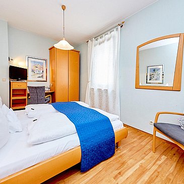 Standard-Doppelzimmer