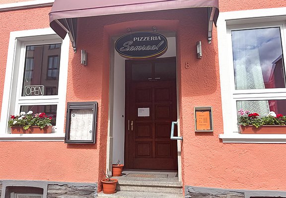 Pizzeria Samraal Eingang