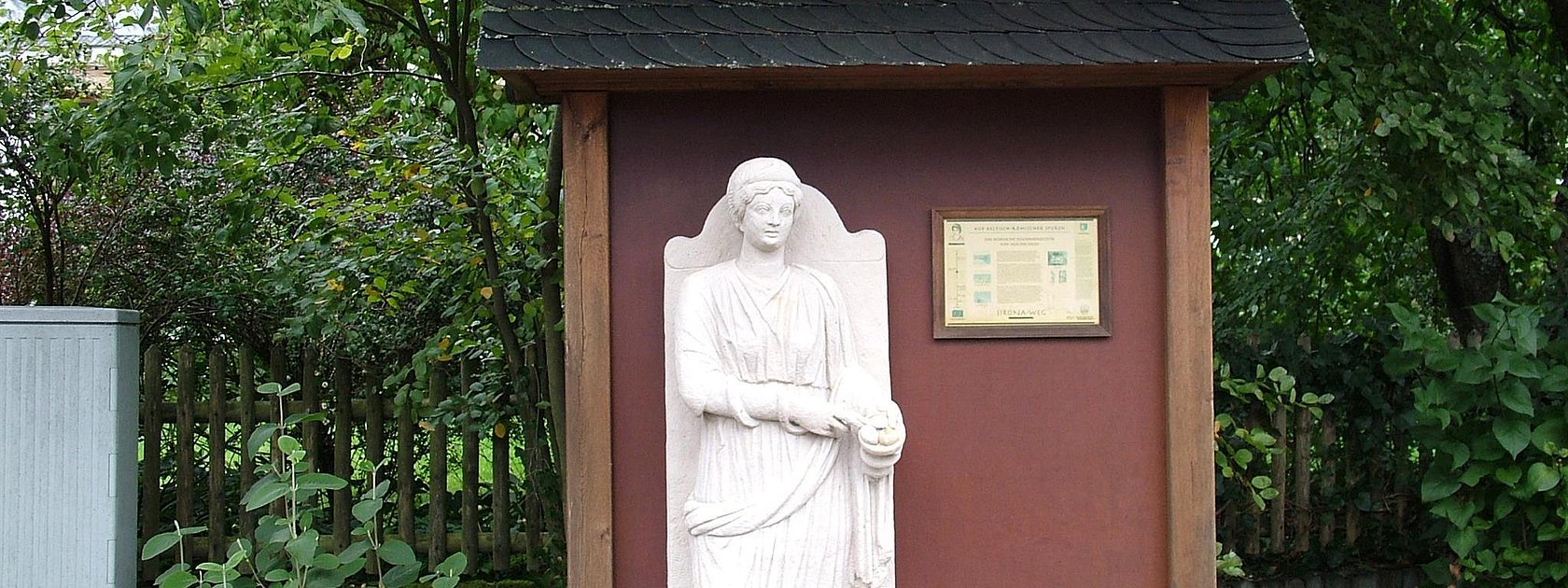 Sirona Statue