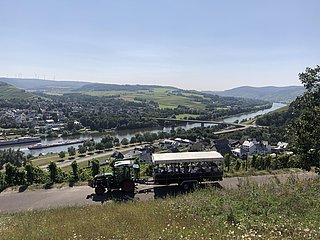 Planwagenfahrt die rollende Weinprobe Lieser und K