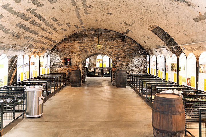 Vinothek im Gewölbekeller