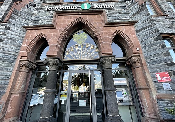 Eingang Mosel-Gäste-Zentrum