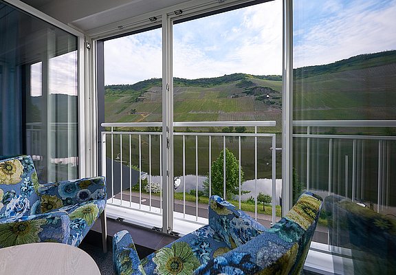 Zimmer_frz_Balkon