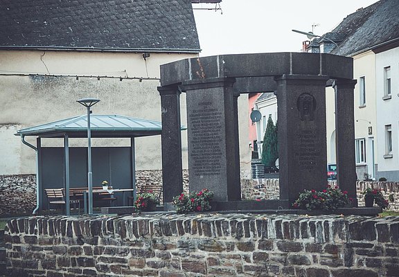 Kriegerdenkmal Osann