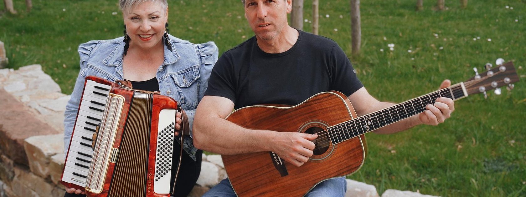 Duo Lagerfeuer.