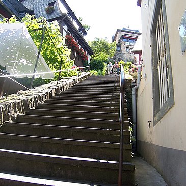 Beilstein: Aufgang zum Kloster
