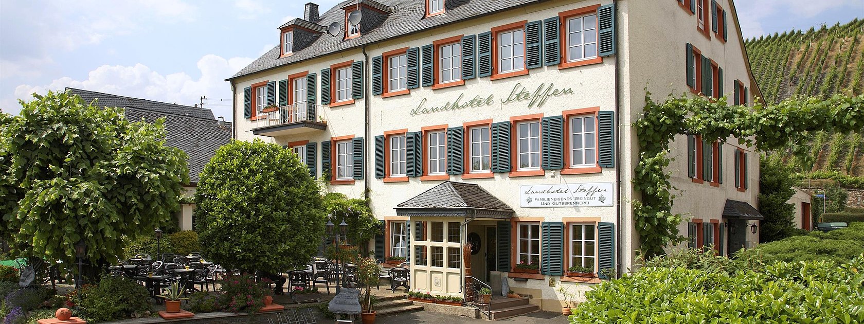 Inmitten von Weinbergen in Lieser_Foto Hotel