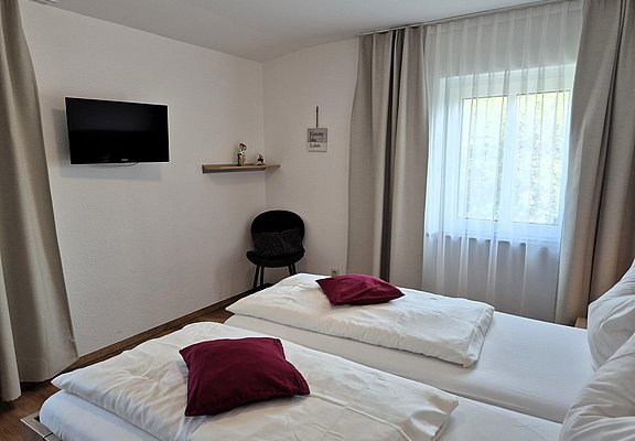 Jedes Schlafzimmer eins hat SAT Tv