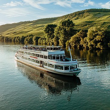 Schiff auf der Mosel