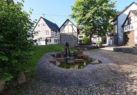 Goldgräberbrunnen Bernkastel-Kues - Andel